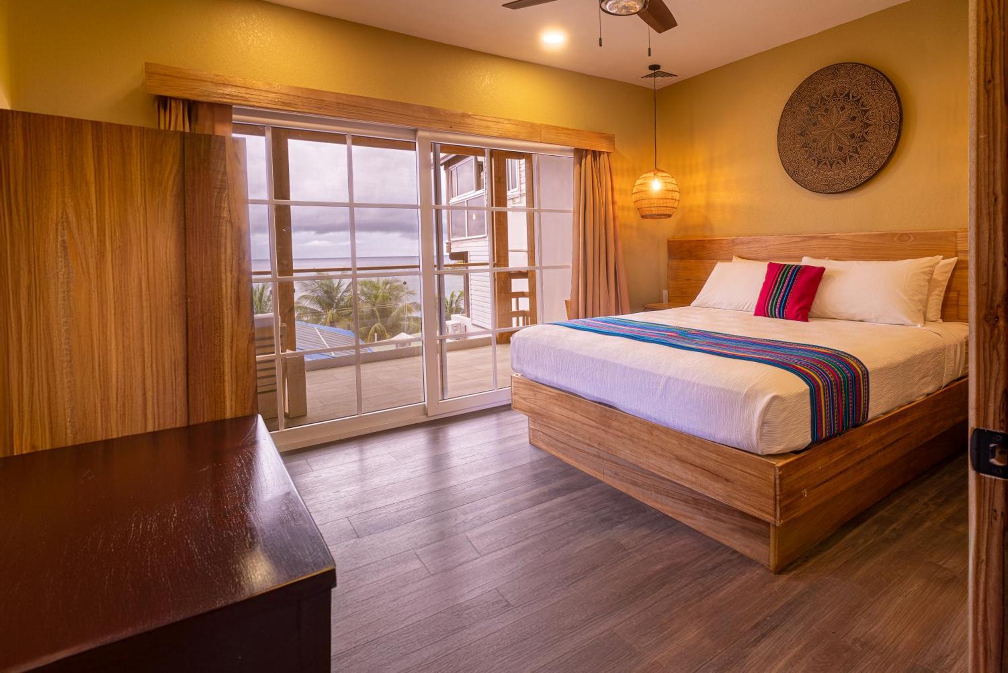 Mr. Tucan Hotel ويست ايند المظهر الخارجي الصورة