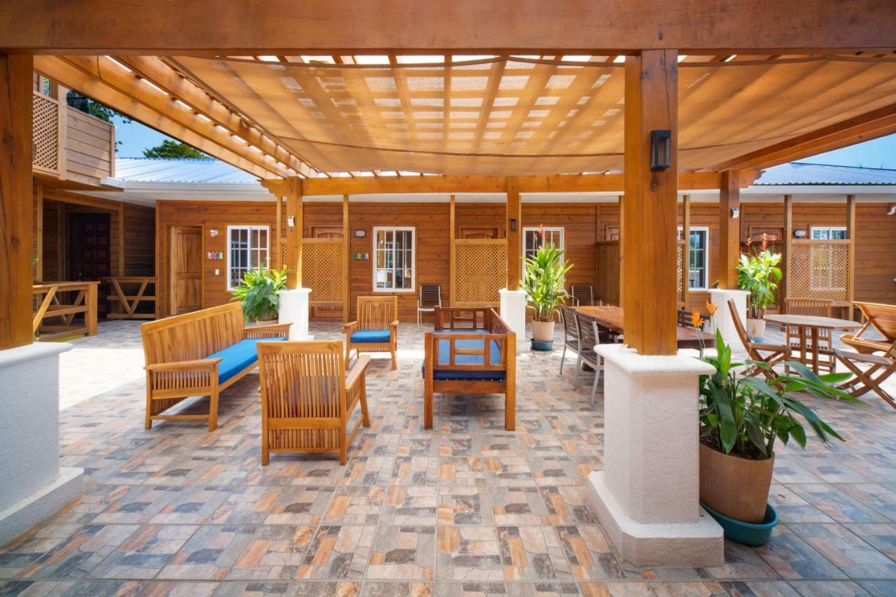 Mr. Tucan Hotel ويست ايند المظهر الخارجي الصورة