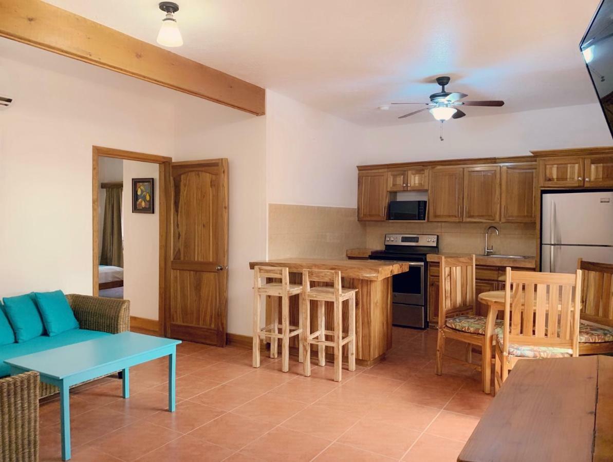 Mr. Tucan Hotel ويست ايند المظهر الخارجي الصورة