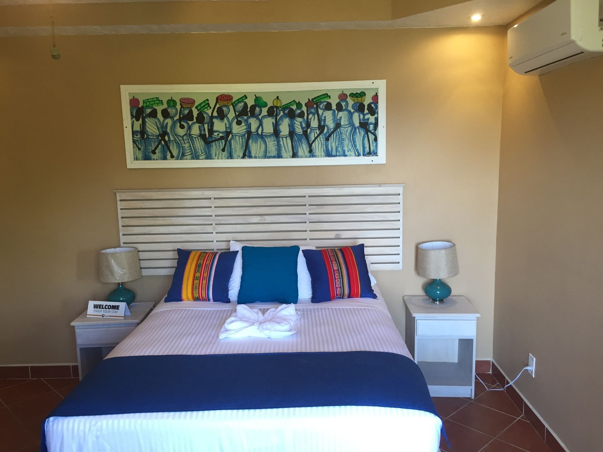 Mr. Tucan Hotel ويست ايند المظهر الخارجي الصورة